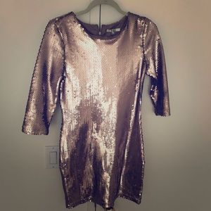 BB Dakota Sequin Dress! Size Small
